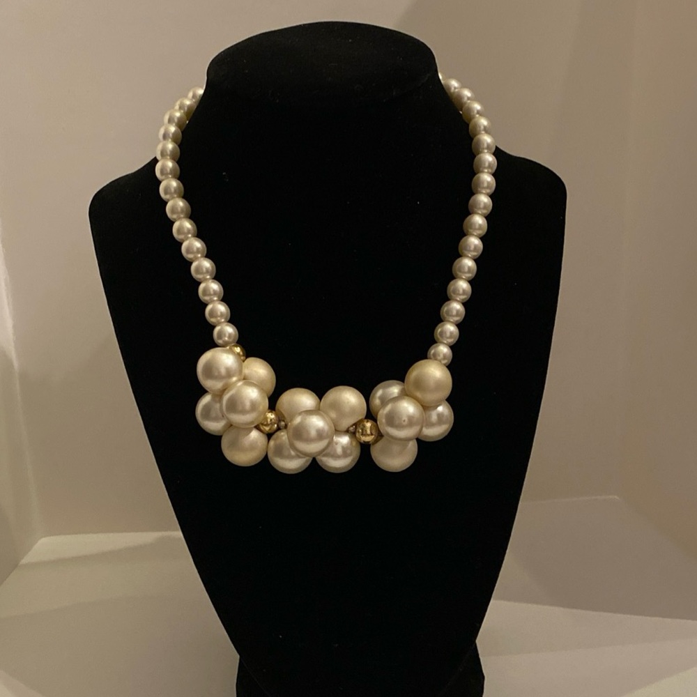 Vintage Faux Pearl Necklace with extender